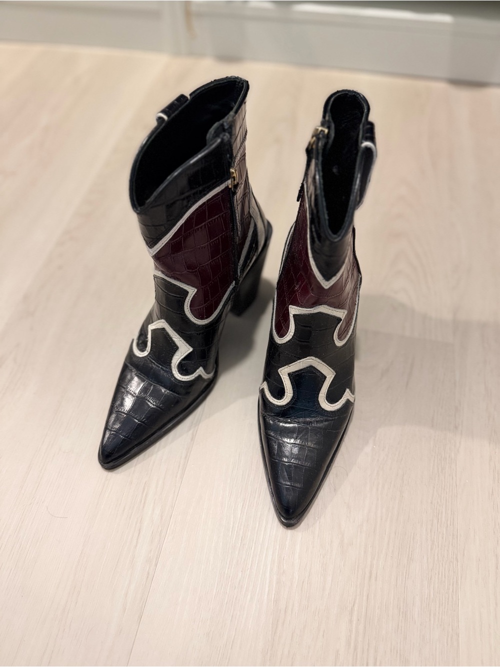 Zara Black and Burgundy Croc-Effect Pointed Western Ankle Boots with Cream Trim - Picture 2 of 6
